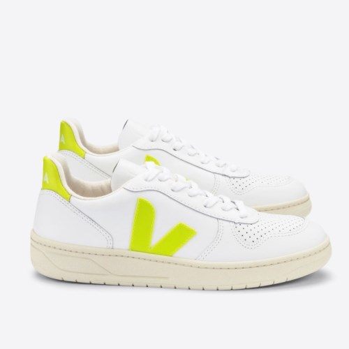 Veja V-10 Leather Mens Trainers White/Green UK 88664